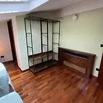 Hébergement de vacances Casetta Romana Ampia Con Giardino & Parcheggio Tranquilla Zona Borghesiana Metro C Rome