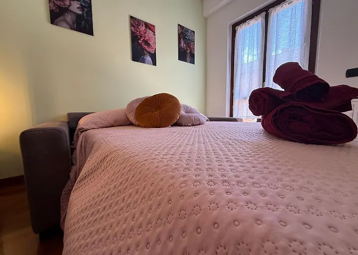 Casetta Romana Ampia Con Giardino & Parcheggio Tranquilla Zona Borghesiana Metro C Tatil Evi